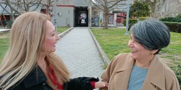 Τί λένε οι πολίτες και οι Κσταστηματάρχες της Πτολεμαΐδας, για τις Πασχαλινές λαμπάδες που “πρωταγωνιστούν” και αυτό το Πάσχα ! (ρεπορτάζ της Κούλας Πουλασιχίδου)