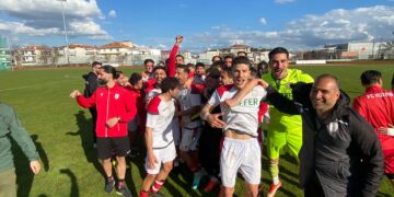 Η Κοζάνη πρωταθλήτρια- Έξαλλα πανηγύρια από παίκτες και τεχνικό τιμ(VIDEO- ΦΩΤΟ)