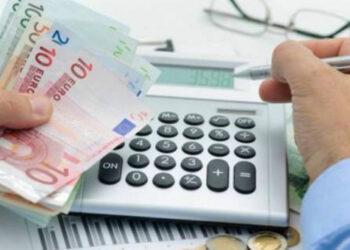 ΑΑΔΕ: 200.000 «προσκλητήρια» για ένταξη στις νέες ρυθμίσεις