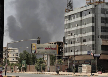 Αγωνία για 150 εγκλωβισμένους Έλληνες στο Σουδάν, «εκκενώσεις μόνο αν βρεθεί ασφαλής δίοδος»