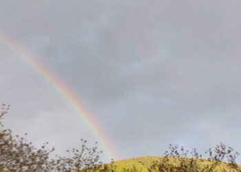 Ουράνιο τόξο και όμορφες εικόνες στην Ασβεστόπετρα