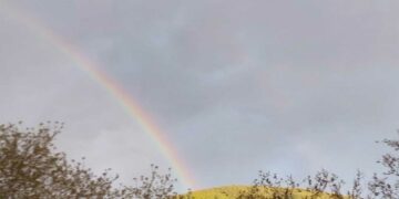Ουράνιο τόξο και όμορφες εικόνες στην Ασβεστόπετρα