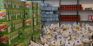 Δήμος Καστοριάς: Γεύματα αγάπης και τρόφιμα  μοίρασε σε πολίτες που έχουν ανάγκη στήριξης