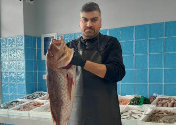 Ευθύμης Τριανταφυλλίδης (FISHOUSE): «Οι καταναλωτές επιλέγουν περισσότερο τα ψημένα ψάρια παρά τα νωπά»