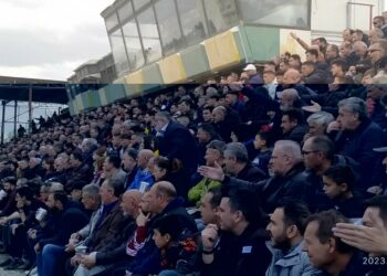 Το αδιαχώρητο στο γήπεδο της Πτολεμαΐδας στο ντέρμπι Εορδαϊκός- Σιάτιστα