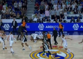 Euroleague: Απίστευτο ξύλο και οριστική διακοπή στον αγώνα Ρεάλ-Παρτιζάν - Δείτε βίντεο