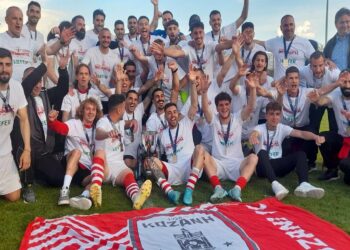 Η απονομή κυπέλλου στην Πρωταθλήτρια Κοζάνη (βίντεο)