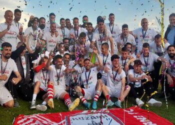 Η απονομή κυπέλλου στην Πρωταθλήτρια Κοζάνη (βίντεο)