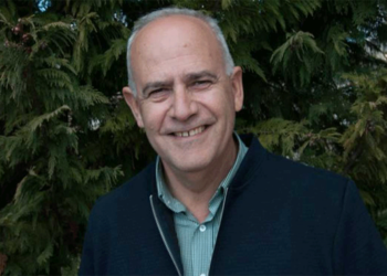 Γ. Στρατάκης για την Υψηλή Γέφυρα Σερβίων: “Τα Χαμηλά Αντανακλαστικά του Περιφερειάρχη και η αδικαιολόγητη Τριετής καθυστέρηση”