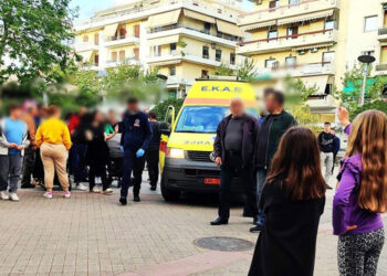 Καλαμάτα: Πυροσβέστες έσωσαν βρέφος που έχασε τις αισθήσεις του