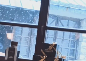 "Καλό χειμώνα να έχουμε" - Αρκετό χιόνι ρίχνει αυτή την ώρα στο Νυμφαίο - Δείτε βίντεο