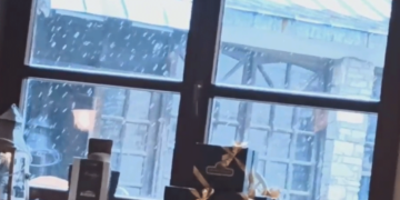 "Καλό χειμώνα να έχουμε" - Αρκετό χιόνι ρίχνει αυτή την ώρα στο Νυμφαίο - Δείτε βίντεο