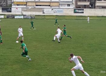 Τί λένε οι πολίτες και οι Κσταστηματάρχες της Πτολεμαΐδας, για τις Πασχαλινές λαμπάδες που “πρωταγωνιστούν” και αυτό το Πάσχα ! (ρεπορτάζ της Κούλας Πουλασιχίδου)