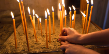 Μεγάλη Εβδομάδα: Τι συμβολίζει κάθε μέρα – Τα τροπάρια που ψάλλονται