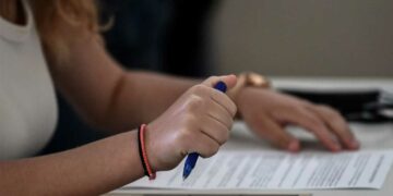 Πανελλήνιες 2023: Επίδομα 350 ευρώ σε υποψηφίους