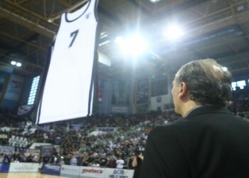 Συγκίνηση για τον Μπάνε Πρέλεβιτς – Αποσύρθηκε η φανέλα με το «7» πριν το ΠΑΟΚ-ΑΕΚ (βίντεο)