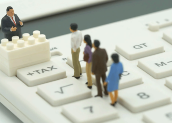 Ρυθμίσεις χρεών προς την εφορία: Οι παγίδες και τα 15 SOS - Η παγίδα που κόβει πολλούς από την νέα ρύθμιση