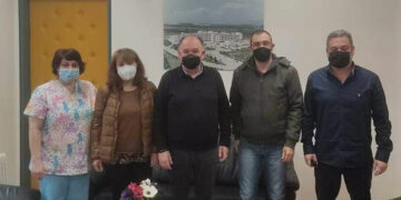 Σύλλογος Σκλήρυνσης Κατά Πλάκας: Δωρεά γερανού ανύψωσης ασθενών στο Μποδοσάκειο Νοσοκομείο Πτολεμαΐδας