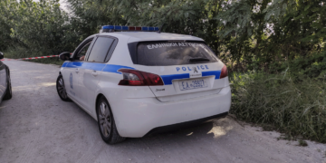 Θρίλερ στη Θεσσαλονίκη: Γυναίκα εντοπίστηκε νεκρή σε αυτοκίνητο - Έγκλημα η πρώτη εκτίμηση των αστυνομικών