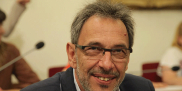 Με Διονύση Τσακνή και Ασημίνα Ξυροτήρη το ψηφοδέλτιο Επικρατείας του ΚΚΕ