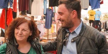 Στη λαϊκή αγορά και τα εμπορικά  καταστήματα της Κοζάνης ο Σωκράτης Βατάλης