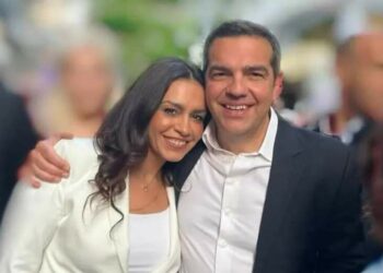 Η υποψήφια βουλευτής του ΣΥΡΙΖΑ-ΠΣ Έφη Μιχελάκη με τον Αλέξη Τσίπρα-Η ανάρτηση στο Facebook 