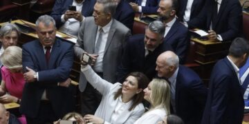 Βουλή: Η ορκωμοσία των 300 βουλευτών μετά τις εκλογές της 21ης Μαΐου