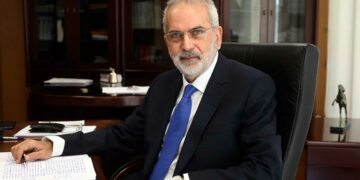 Εκλογές 2023: Ποιος είναι ο υπηρεσιακός πρωθυπουργός Ιωάννης Σαρμάς που αναλαμβάνει μέχρι τις επαναληπτικές εκλογές