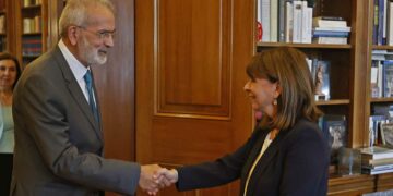 Εκλογές 2023: Εντολή σχηματισμού υπηρεσιακής κυβέρνησης έλαβε ο Ιωάννης Σαρμάς