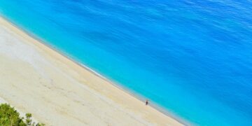 617 βραβευμένες ακτές με “ΓΑΛΑΖΙΑ ΣΗΜΑΙΑ” στη χώρα μας για εφέτος – ΛΙΣΤΑ