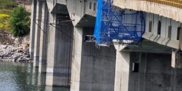 Ανακατασκευή οδοστρώματος στην Υψηλή Γέφυρα Σερβίων- Δεν επηρεάζει το χρόνο επαναπόδοσης της κυκλοφορίας