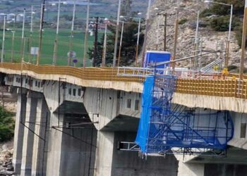 Ανακατασκευή οδοστρώματος στην Υψηλή Γέφυρα Σερβίων- Δεν επηρεάζει το χρόνο επαναπόδοσης της κυκλοφορίας