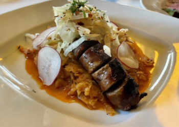 Στον θρυλικό Κοντοσώρο για τι άλλο; Κουζίνα θεϊκή και σουτ μακάλο