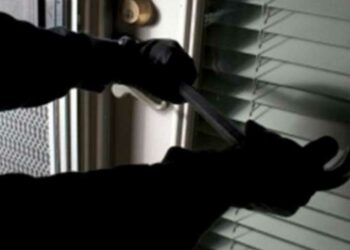 Κοζάνη: Στα χέρια της αστυνομίας τρεις άνδρες για απόπειρα ληστείας σε διαμέρισμα - Αναζητείται μίας ακόμη γυναίκα τσιλιαδόρος