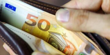 «Ξεπαγώνουν» οι τριετίες στον ιδιωτικό, οι προϋποθέσεις για αύξηση μισθού