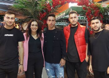 «Και οι νέοι με την Έφη!» Η υποψήφια βουλευτής του ΣΥΡΙΖΑ Έφη Μιχελάκη στη συνάντηση με νέους της Κοζάνης-Δείτε τις φωτογραφίες