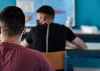 Νέο φιάσκο με την Τράπεζα Θεμάτων στα σχολεία, έπεσε και σήμερα το σύστημα - Στον «αέρα» οι εξετάσεις των μαθητών