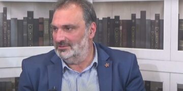 Ο υποψήφιος βουλευτής του ΣΥΡΙΖΑ Κώστας Πασσαλίδης στην εκπομπή του Top Channel "Μια εβδομάδα-Ένα Σάββατο"-Βίντεο