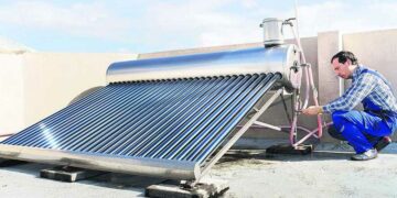 «Ώρα μηδέν» για την επιδότηση ηλιακού θερμοσίφωνα: Με ποια ΑΦΜ ξεκινούν σήμερα οι αιτήσεις