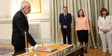 Ορκίζεται σήμερα στις 12:00 η υπηρεσιακή κυβέρνηση - Όλα τα ονόματα της υπηρεσιακής κυβέρνησης