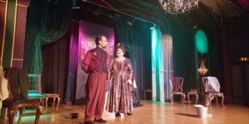 Εντυπωσίασε και διασκέδασε το θεατρόφιλο κοινό της, η Θεατρική παράσταση “Τα παντρολογήματα”  του Πολιτιστικού Συλλόγου “Ο Σωτήρας” Πτολεμαΐδας (ρεπορτάζ της Κούλας Πουλασιχίδου)