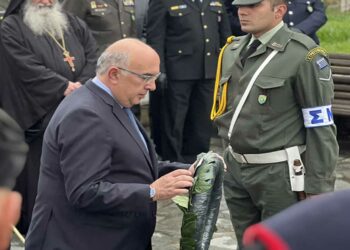 Εκπρόσωπος του Πρωθυπουργού ο Υφ.Μεταφορών και Υποψήφιος Βουλευτής Ν. Κοζάνης στο μνημόσυνο  των πεσόντων Μακεδονομάχων  και του Ζαχαρία Ανδρούτσου ή Καπετάν Φούφα, που πολέμησαν υπέρ πίστεως και πατρίδος κατά τον Μακεδονικό Αγώνα