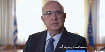 Ο Μιχάλης Παπαδόπουλος παρουσιάζει το έργο του στο Υπουργείο Μεταφορών στο νέο προεκλογικό spot- VIDEO