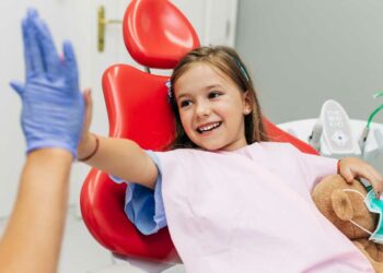 Πιερρακάκης: Ξεκίνησε το dentist pass - Για όλα τα παιδιά από 6 ως 12 ετών