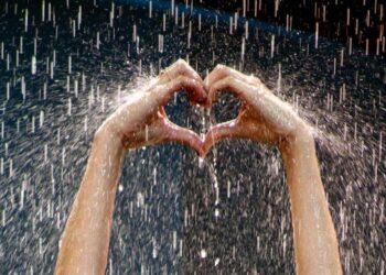 Σαν μία βροχή... - Της Βασιλείας-Σίσσυ Ραμπίδου