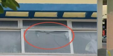 Μενίδι: «Αδέσποτη» σφαίρα τρύπησε τζάμι δημοτικού σχολείου (VIDEO)