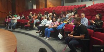 Ειδικά εκπαιδευμένοι σκύλοι βοηθούν παιδιά με διαταραχή αυτιστικού φάσματος – Ενδιαφέρουσα εκδήλωση έγινε στην Πτολεμαΐδα