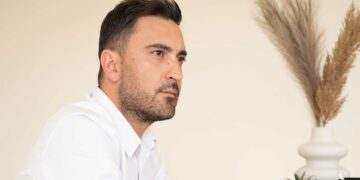 Ευχαριστήριο μήνυμα του Σωκράτη Βατάλη για τις εκλογές: «Μην καταδέχεσαι να ρωτάς θα νικήσουμε, θα νικηθούμε; Πολέμα…»