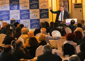 Κατάμεστη η αίθουσα στην πολιτική ομιλία του υποψήφιου Βουλευτή Στάθη Κωνσταντινίδη στην Πτολεμαΐδα – Το “ευχαριστώ” του ίδιου προς τον κόσμο