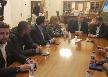 Συνάντηση Ν. Ανδρουλάκη με δημάρχους για το θέμα της Γέφυρας: “Η κυβέρνηση και η περιφέρεια είναι εκτεθειμένοι, Άμεσα και με ασφάλεια πρέπει να γίνει η συντήρηση του έργου”